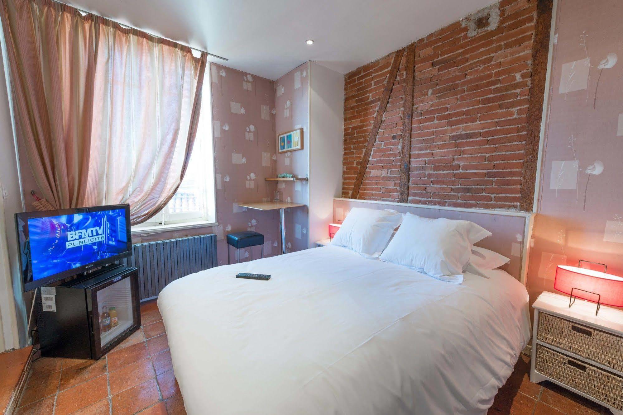 Europe Hotel Castres  Zewnętrze zdjęcie